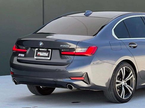 Used 2020 BMW 330i Sedan w/ Convenience Package RWD image 32