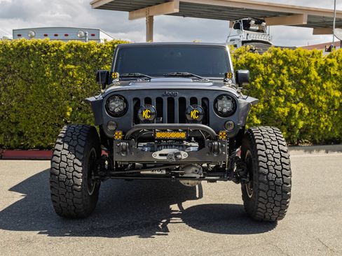 Used 2016 Jeep Wrangler Unlimited Sport w/ Quick Order Package 24S AWD/4WD image 2
