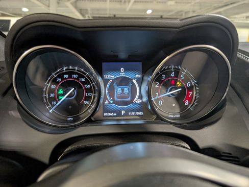 Used 2016 Jaguar F-TYPE Convertible image 35