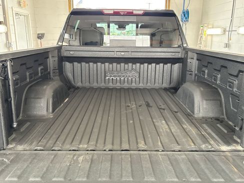 Used 2024 Chevrolet Silverado 1500 High Country w/ High Country Premium Package AWD/4WD image 33