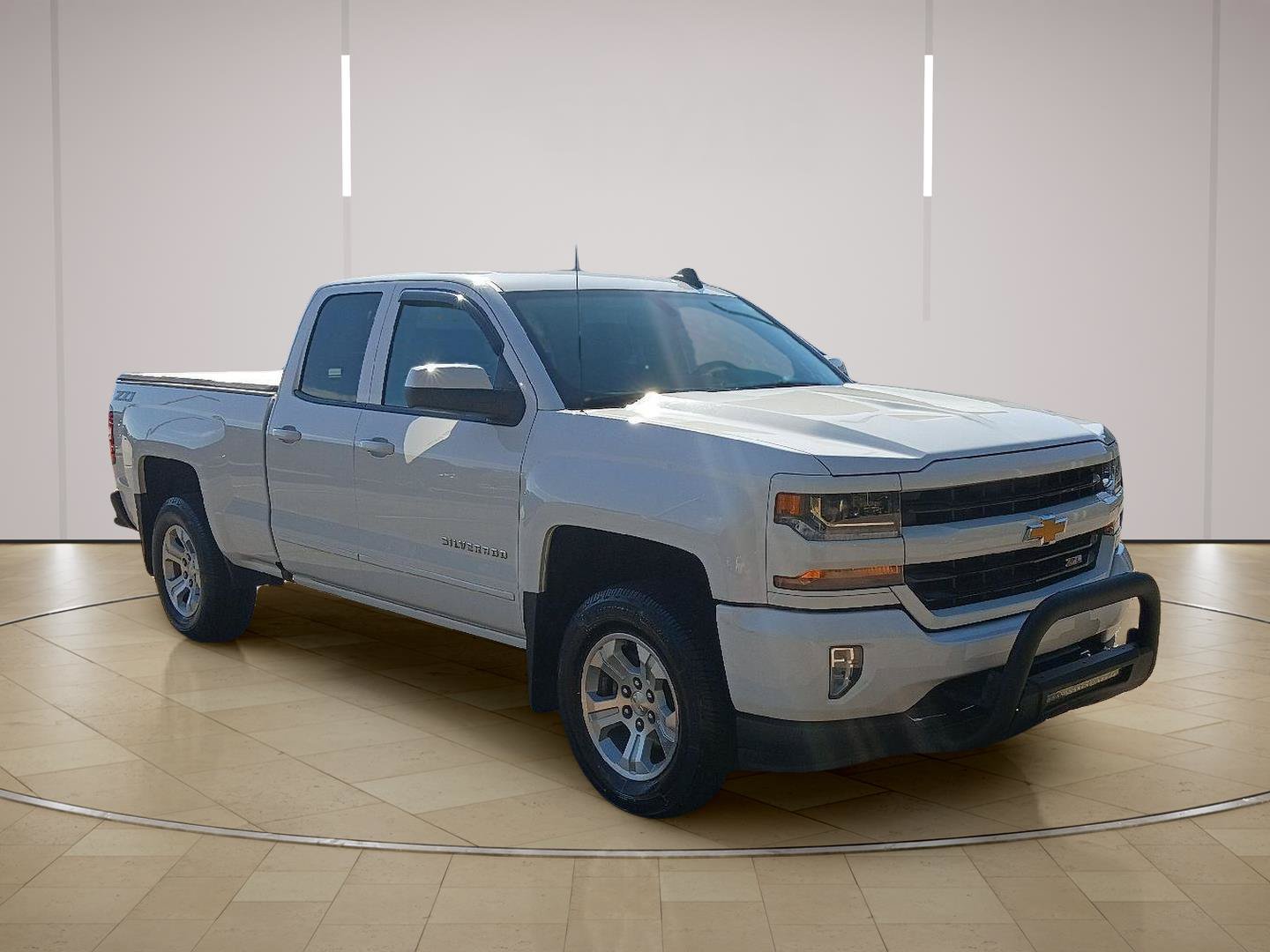 Used 2018 Chevrolet Silverado 1500 LT w/ All Star Edition AWD/4WD image 8