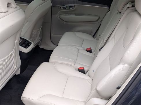 Certified 2025 Volvo XC90 B6 Plus w/ Protection Package Premier image 25