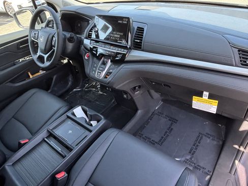 New 2026 Honda Odyssey EX-L image 8