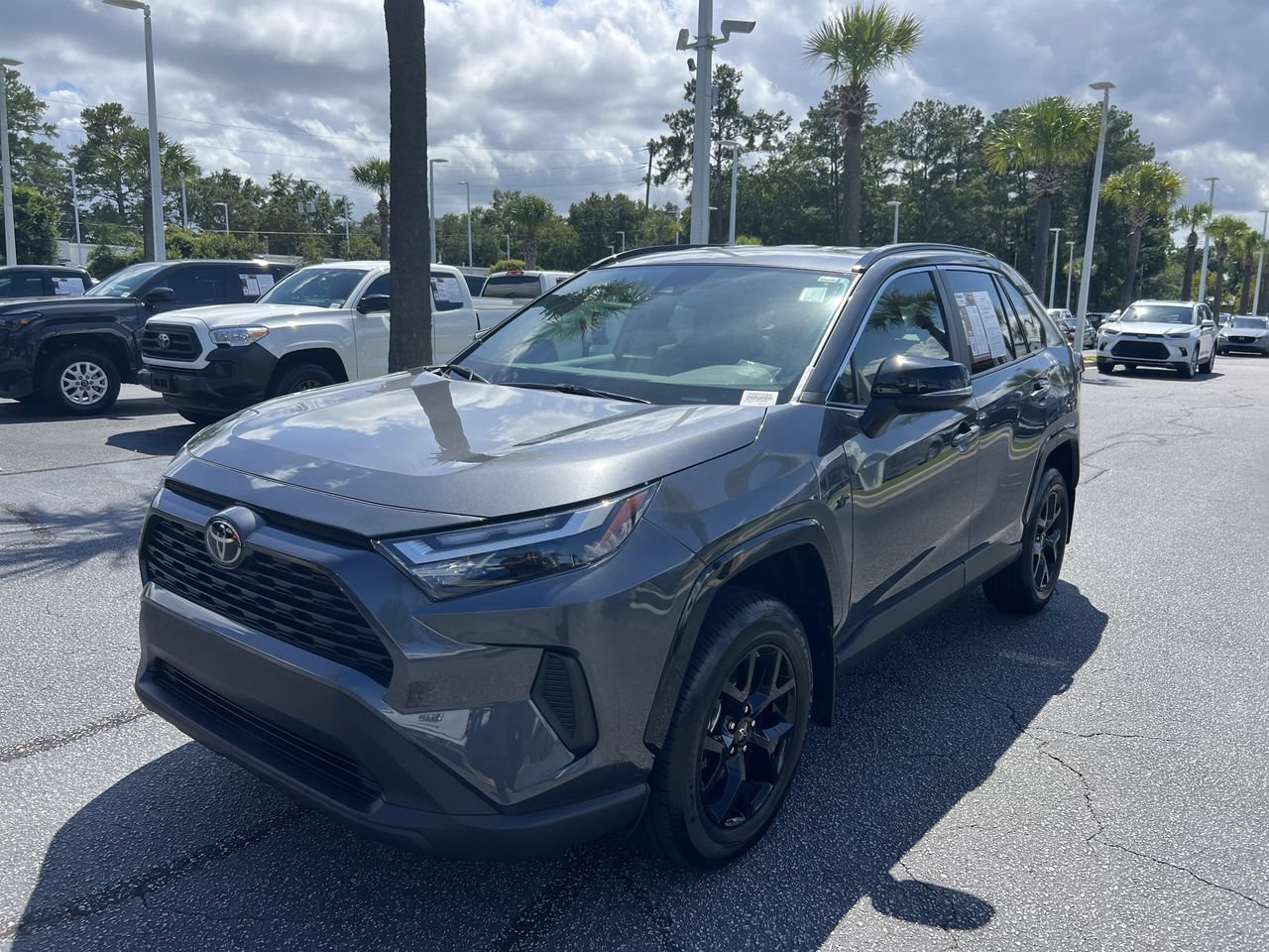 Used 2025 Toyota RAV4 XLE FWD image 5