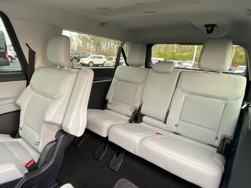 New 2026 Ford Expedition Max Platinum w/ Driver's Package image 26