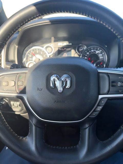 Used 2019 RAM 1500 Big Horn AWD/4WD image 4