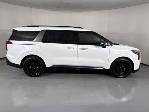 New 2026 Kia Carnival SX Prestige FWD image 8