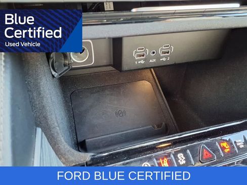 Used 2024 Jeep Wagoneer L Series II w/ Flexible Seating Group AWD/4WD image 14