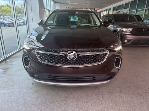 Used 2023 Buick Envision Avenir image 2