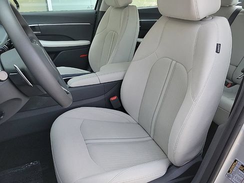 Used 2025 Hyundai Sonata SEL FWD image 7