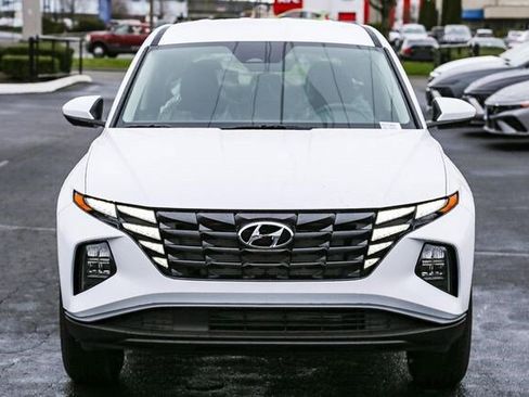 Certified 2024 Hyundai Tucson SE image 4