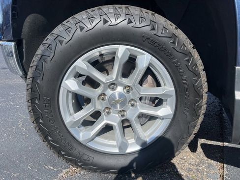 Used 2023 Chevrolet Silverado 1500 LT w/ Protection Package image 9