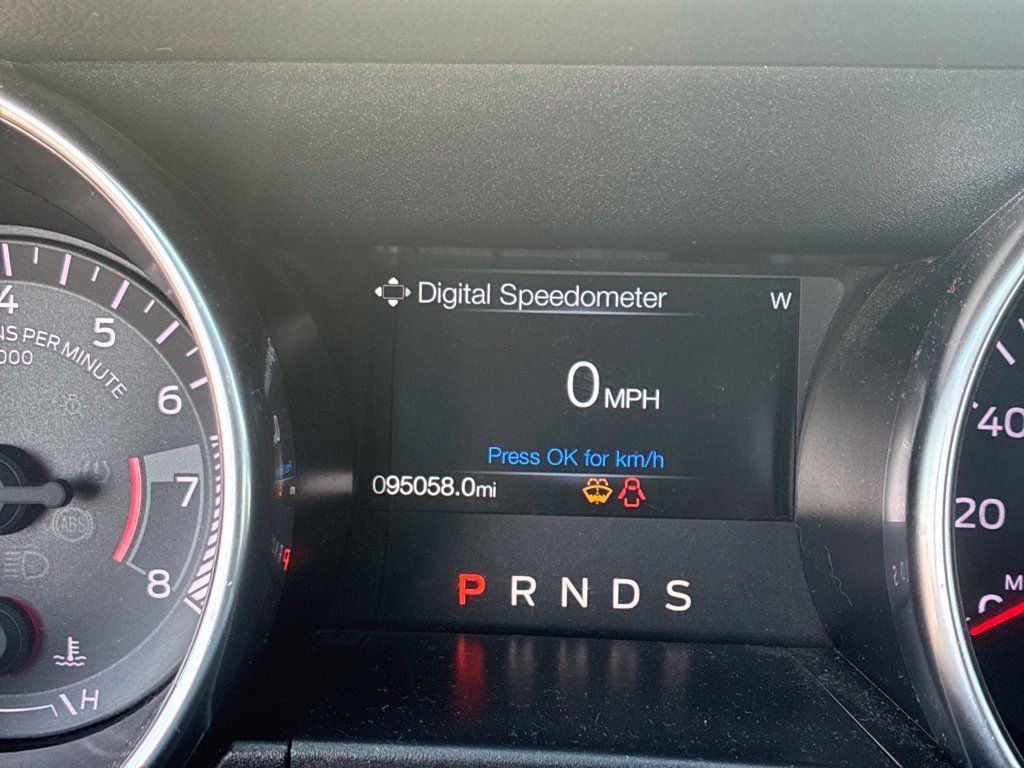 Used 2019 Ford Mustang Convertible w/ Black Accent Package RWD image 23