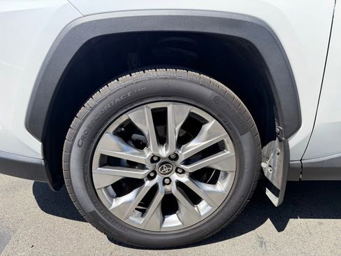 Used 2024 Toyota RAV4 XLE Premium image 7