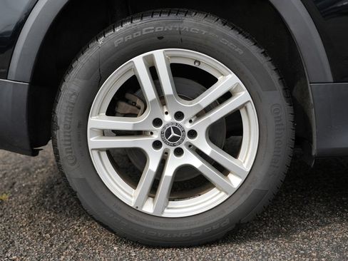 Used 2022 Mercedes-Benz GLB 250 4MATIC image 9