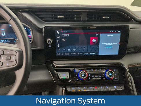 Used 2023 GMC Sierra 1500 AT4 w/ AT4 Premium Package AWD/4WD image 19