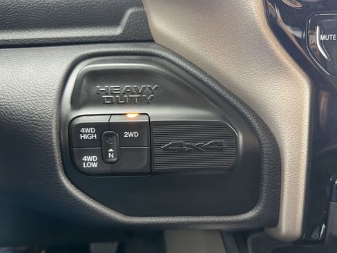 Used 2023 RAM 3500 Laramie image 12