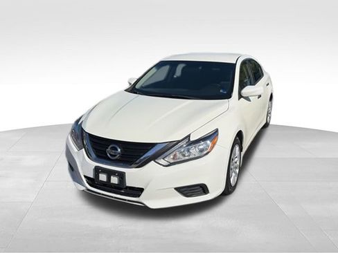 Used 2017 Nissan Altima 2.5 S w/ Power Driver Seat Package FWD image 21