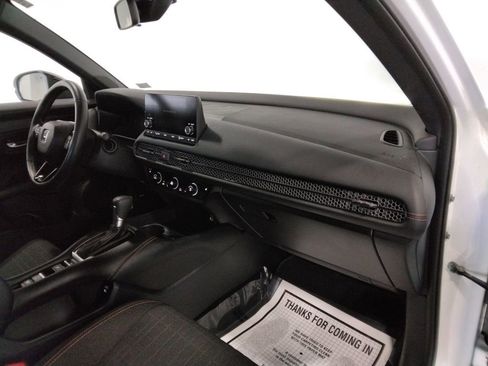 Used 2025 Honda HR-V Sport image 41