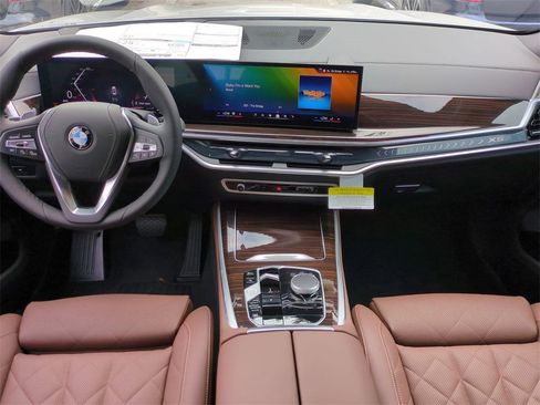 New 2026 BMW X5 xDrive40i image 13