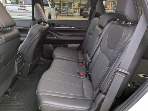 Used 2023 INFINITI QX60 Sensory w/ Vision Package image 15