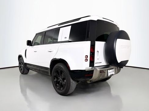 Used 2023 Land Rover Defender 110 image 7