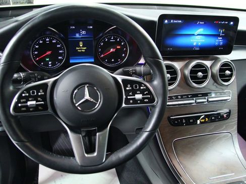 Certified 2020 Mercedes-Benz GLC 300 4MATIC image 19