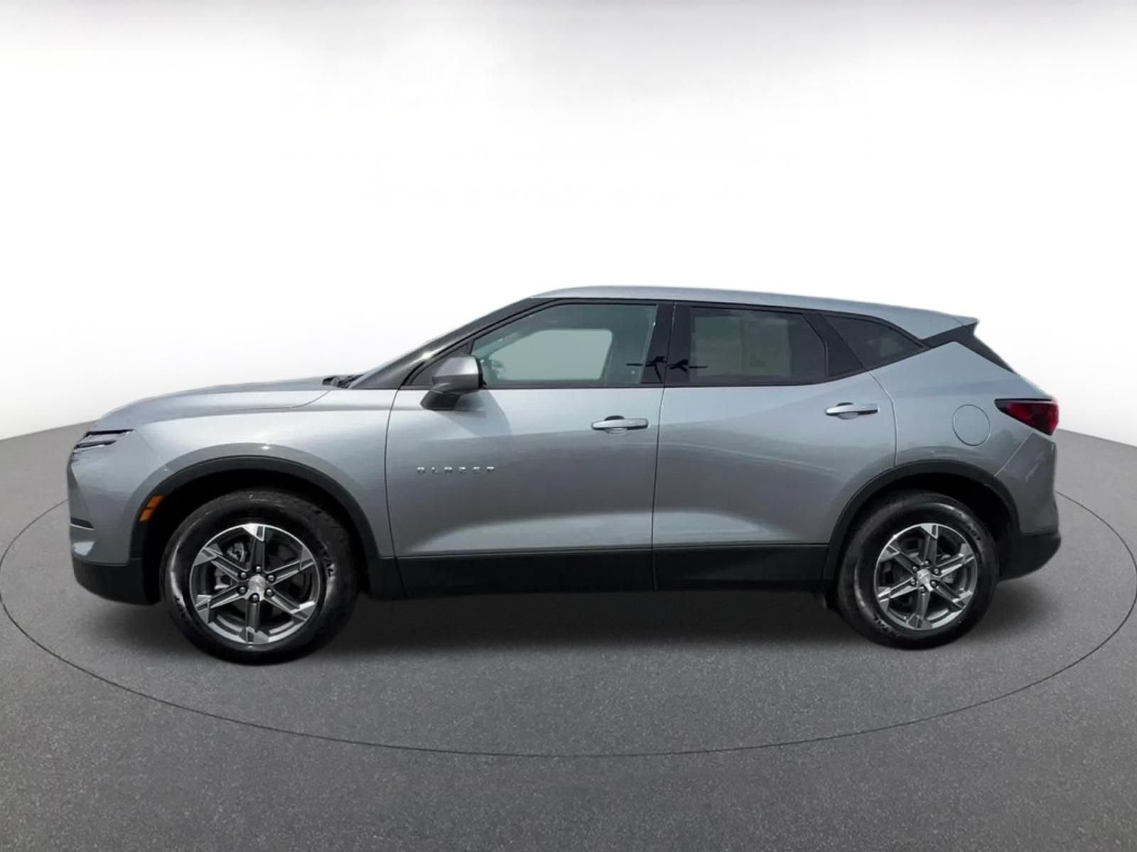 Used 2026 Chevrolet Blazer LT AWD/4WD image 8