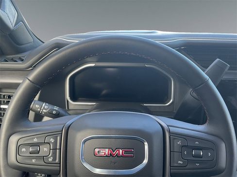 Used 2026 GMC Sierra 2500 AT4X image 10