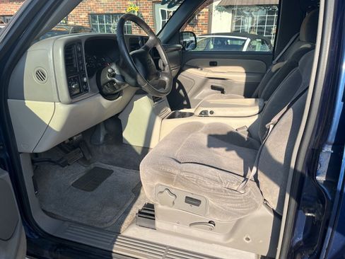 Used 2000 Chevrolet Tahoe LS w/ LS Preferred Equipment Group image 8