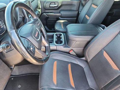 Used 2023 GMC Sierra 2500 AT4 w/ AT4 Preferred Package image 9