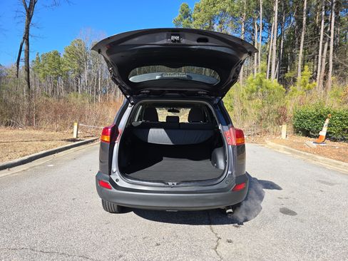 Used 2015 Toyota RAV4 XLE image 12