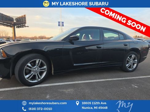 Used 2013 Dodge Charger SE w/ Connectivity Group image 4