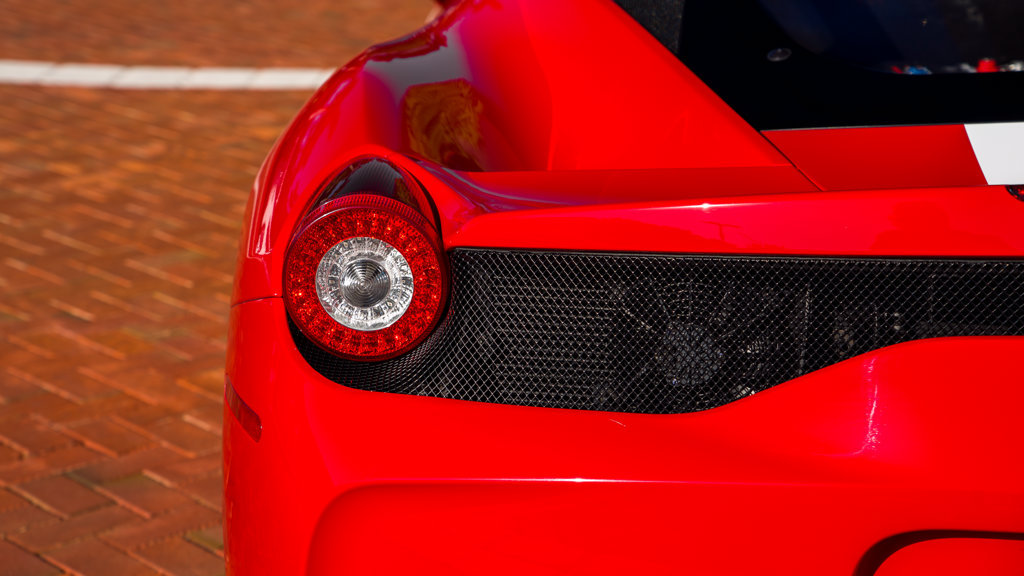 Used 2014 Ferrari 458 Speciale Coupe RWD image 39