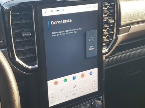 Used 2024 Ford Ranger Lariat w/ Trailer Tow Package image 18