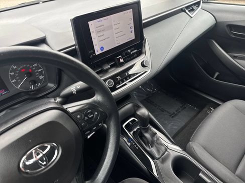Used 2024 Toyota Corolla LE FWD image 21