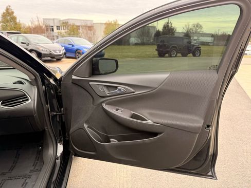 Used 2021 Chevrolet Malibu RS image 26