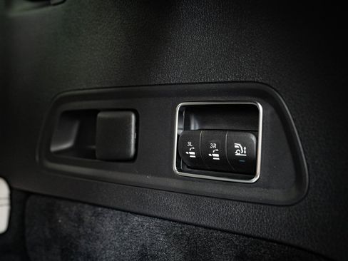 New 2026 Mercedes-Benz GLS 450 4MATIC image 23