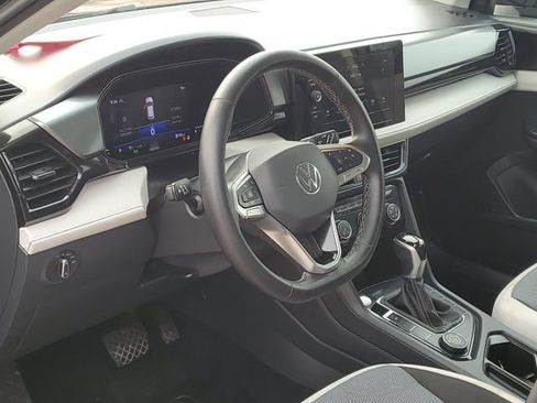 Used 2025 Volkswagen Taos S AWD/4WD image 7