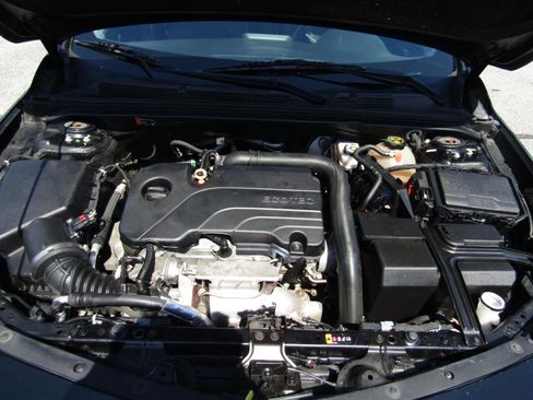 Used 2019 Chevrolet Malibu RS image 25