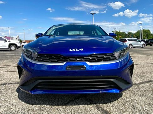 Used 2022 Kia Forte LXS FWD image 4