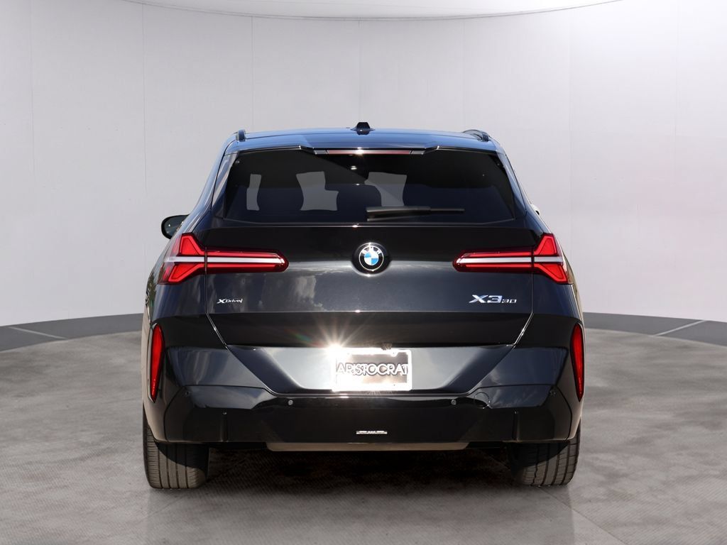Used 2025 BMW X3 xDrive30i AWD/4WD image 6