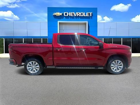 Used 2021 Chevrolet Silverado 1500 Custom RWD image 2