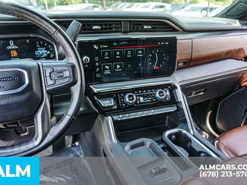 Used 2024 GMC Sierra 3500 Denali Ultimate AWD/4WD image 31