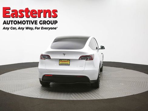 Used 2021 Tesla Model Y Long Range image 35