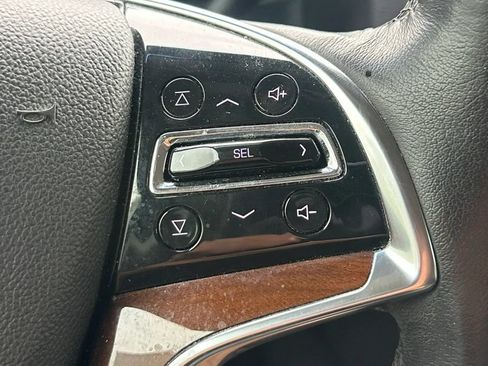 Used 2019 Cadillac Escalade Premium Luxury w/ Escalade Sport Edition AWD/4WD image 36