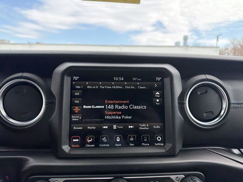 Used 2022 Jeep Wrangler Unlimited Rubicon 4xe w/ Steel Bumper Group image 26