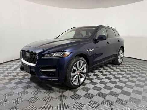 Used 2017 Jaguar F-PACE R-Sport image 1