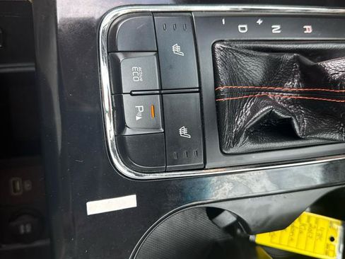 Used 2017 Kia Sedona EX FWD image 27