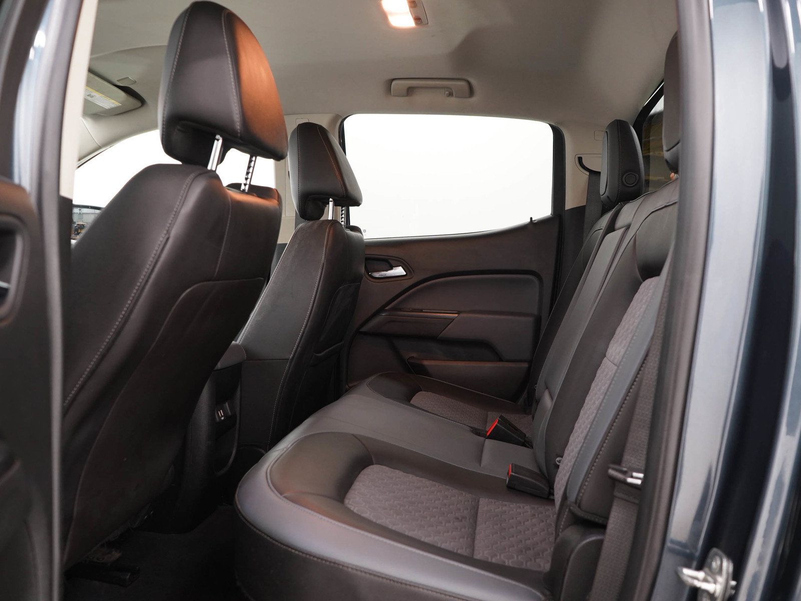 Used 2019 Chevrolet Colorado Z71 AWD/4WD image 15